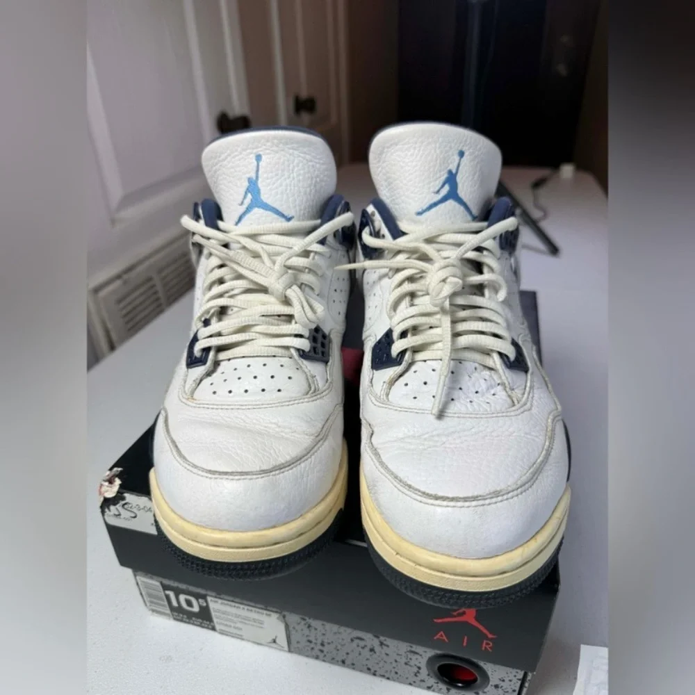 Size 10.5 - Nike Air Jordan 4 Retro LS Columbia 2015 Men's Shoes